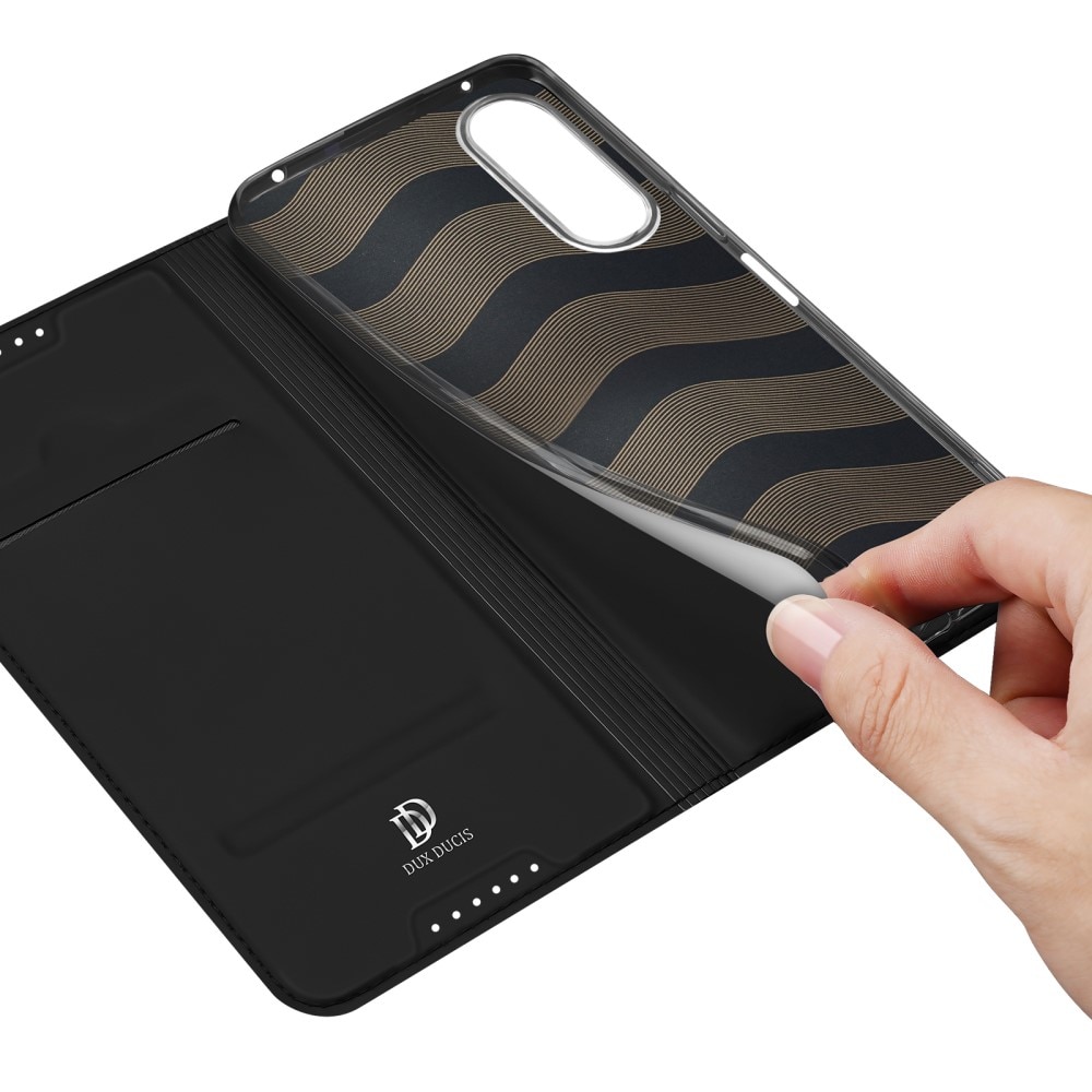 Skin Pro Series Sony Xperia 10 V - Zwart