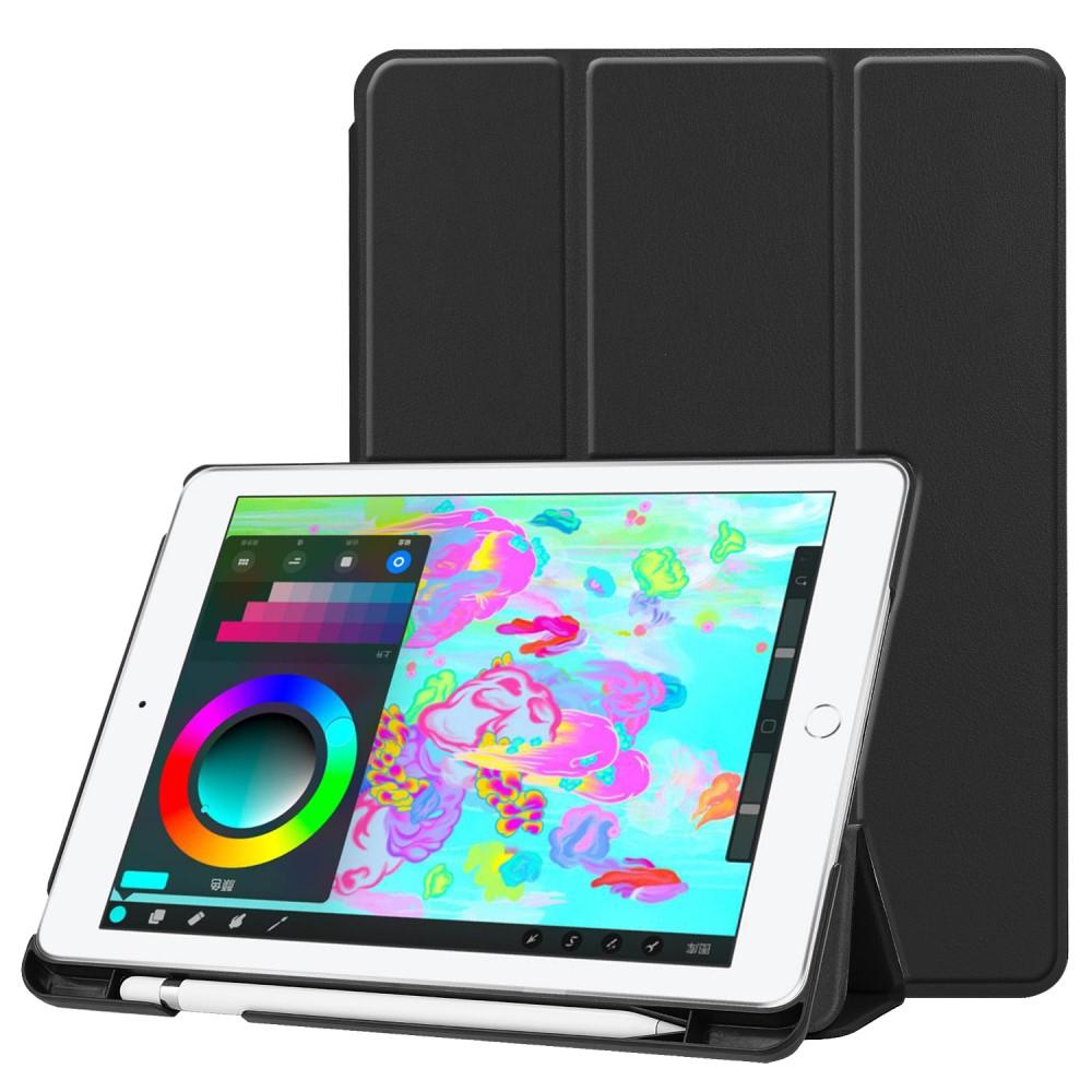 iPad 9.7 5th Gen (2017) Tri-fold Hoesje met Penhouder zwart