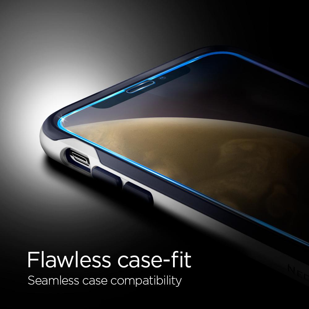 Screen Protector GLAS.tR SLIM HD iPhone 11/XR Zwart